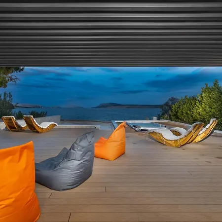 Villafux Zrce Novalja - Direkt Am Strand Caska Exterior photo