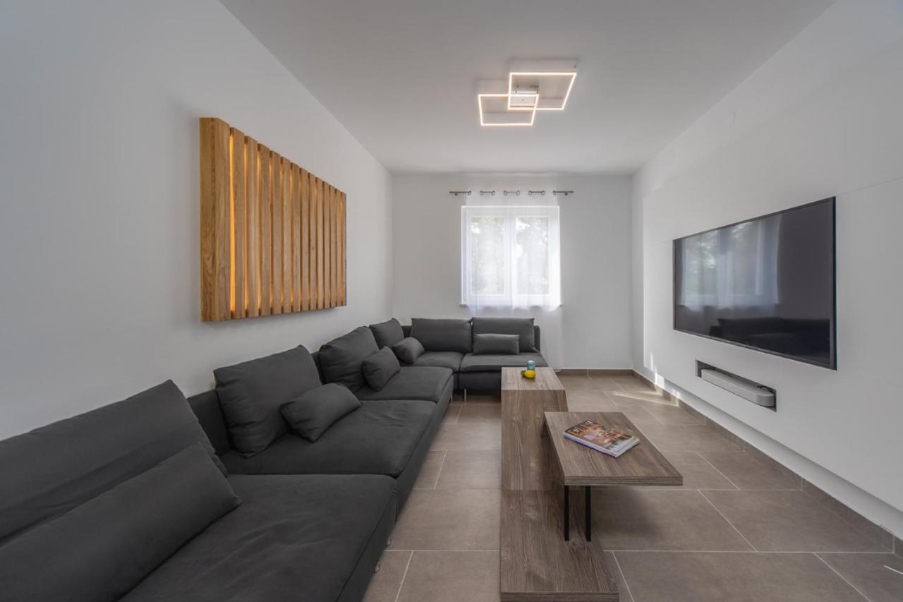 Villa Villafux Zrce Novalja - Direkt Am