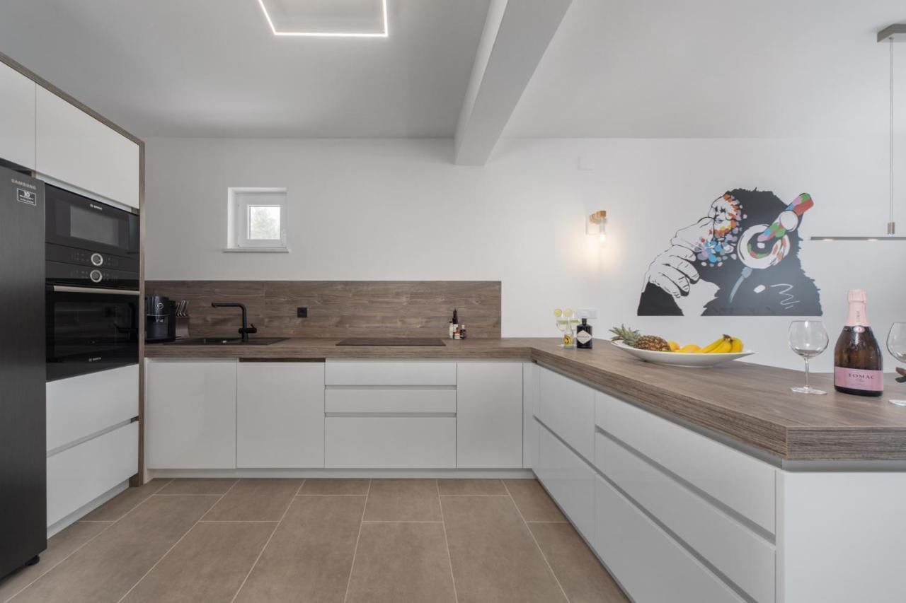 Villafux Zrce Novalja - Direkt Am Villa