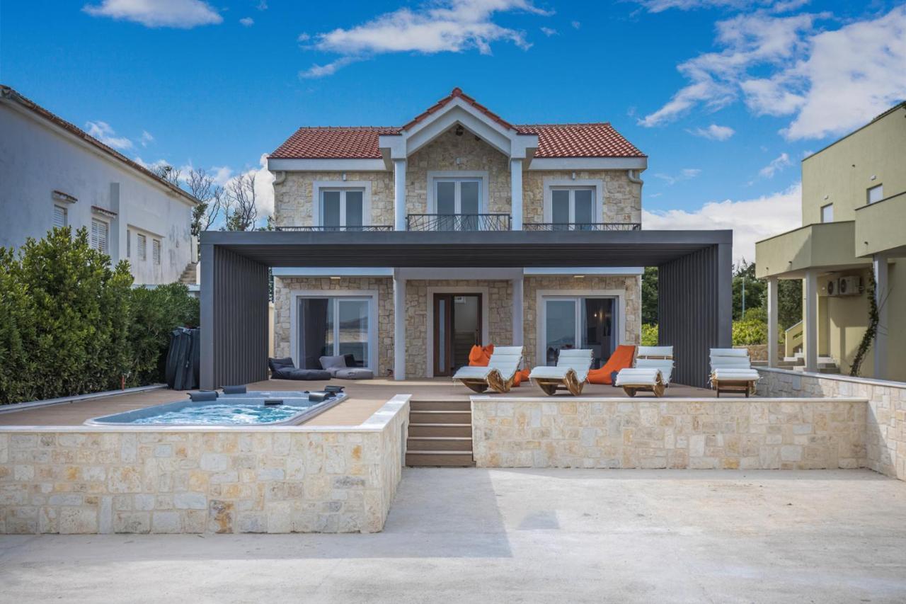 Villa Villafux Zrce Novalja - Direkt Am